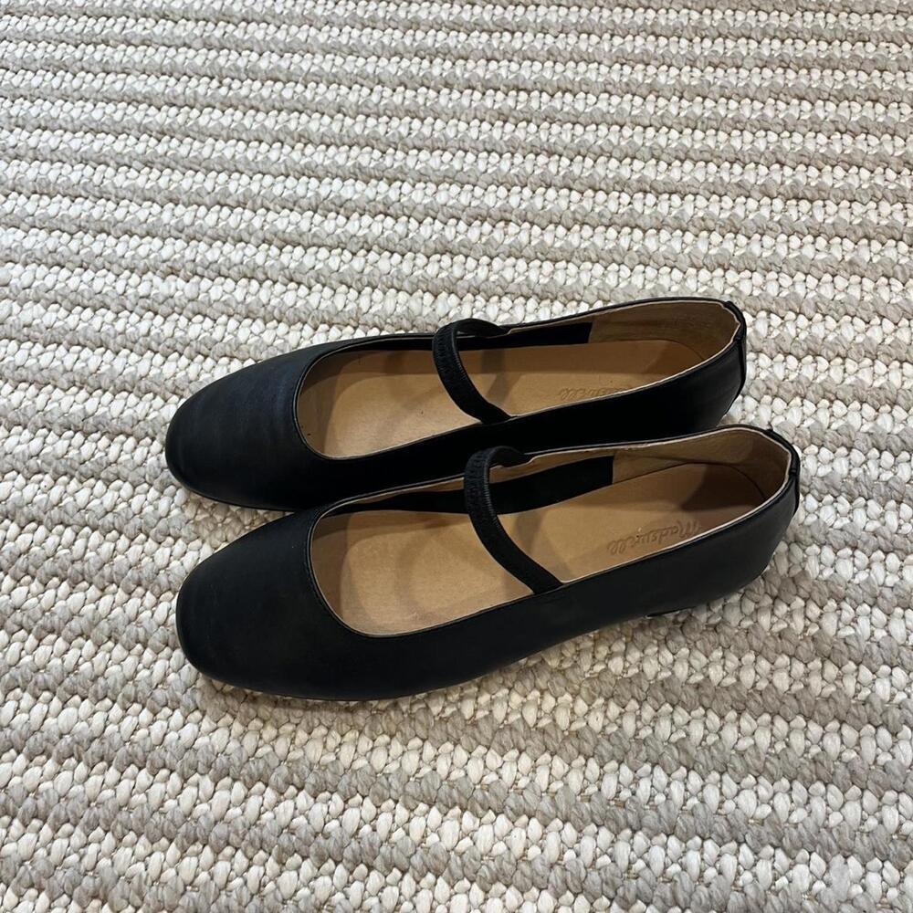 SOLD!! Madewell The Greta Ballet Flat in Black - Picture 3 of 6